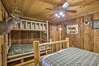 Scenic Cabin On 2 Acres Near Lake Holcombe Marina!