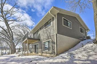 Happys Haven Cabin With Dock, Kayaks, Grill!