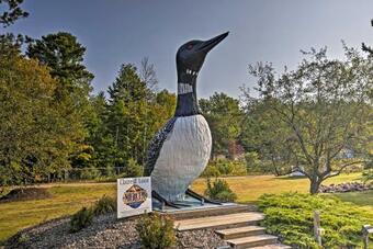 Cozy Lakefront Cabin With Indoor Gas Fireplace!