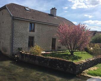 Bed & Breakfast Au Bord De La Dhuy