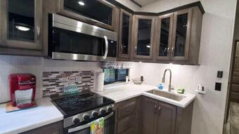 New Rv Rental At River Ranch Fully Stocked Rv Sleeps 6 With Golf Cart 236