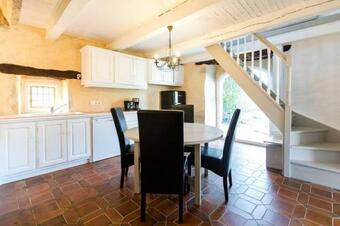 Ancien Pigeonnier-piscine Priv�e Chauff�e