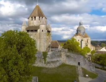 Ancien Corps De Ferme