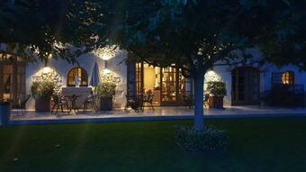 Hostal Les Loges De Saint Eloi- G�tes