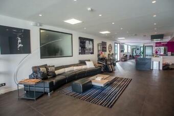 Magnifique Villa Esprit Loft Avec Jacuzzi � Pringy