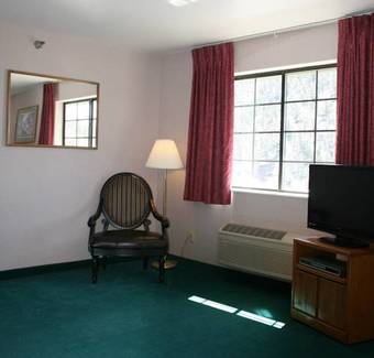 Hotel Allington Inn & Suites South Fork