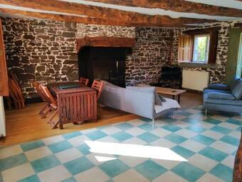 Grande Maison En Pierre, Calme, Jardin Arbor�.