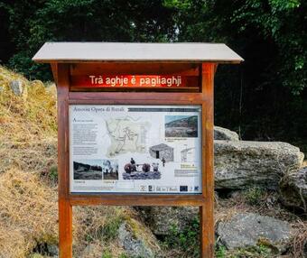 Hostal A Villa Di Rutali