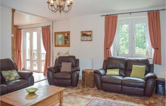 Stunning Home In Saint Pever W/ Wifi And 3 Bedrooms