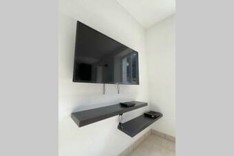 La Myst�rieuse Maison Du Robimouth