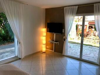Apartamento Charmant Studio � Uchaud