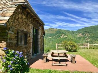 La Perle De La Vall�e