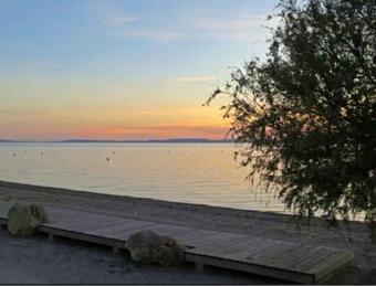 Apartamento Appartement D'une Chambre Avec Piscine Partagee Jardin Clos Et Wifi A Vitrolles