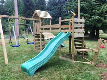 Chalet de 2 Chambres Avec Jacuzzy Et Wifi A Arrens Marsous