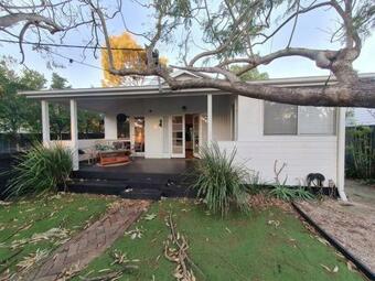 Discover Booker Bay - Central Coast Family Getaway