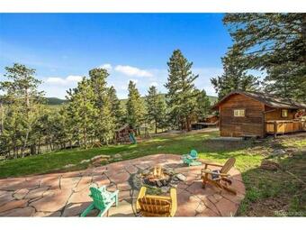Evergreen Castle - Sleeps 8 - Close To Skiing