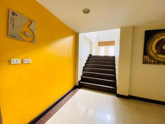 Hotel Lee's Mark Residence