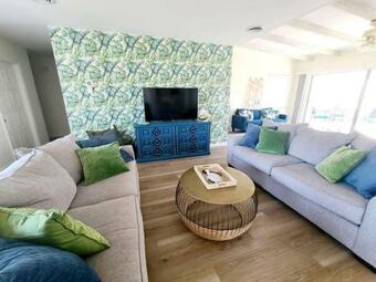 Tropical Paradise Heated Saltwater Pool And Spa