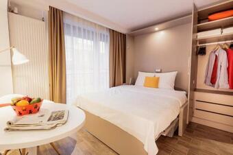 Breathtaking Serviced Apartment In Frankfurt