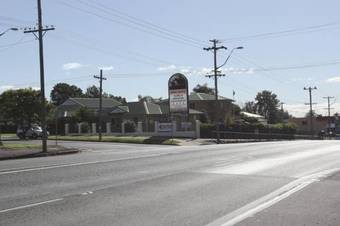 Across Country Motel