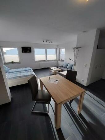 Apartamento Ferienwohnungen Und Zimmer Grefrath