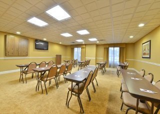 Hotel Comfort Suites Commerce