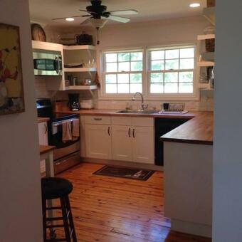 Charming Cottage On A City Farm!