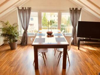 Apartamento Gro�e Dachgeschosswohnung Mit K�che Und Badezimmer An Der Uniklinik Homburg