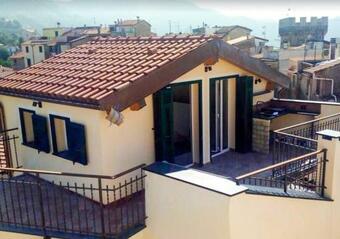 Apartamento Penthouse With Views Of The Alps, Perinaldo.