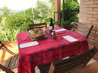 Hilltop Villa Garden With Jacuzzi Great Views