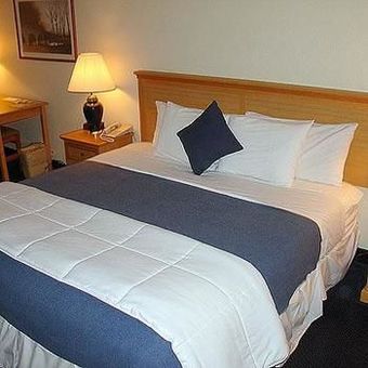 Hotel Broadway Inn Conference Center