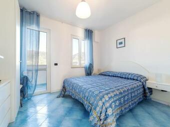 Comfy Apartment In Policastro Bussentino With Swimming Pool