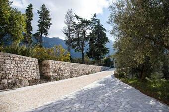 La Balzata Degli Ulivi Country House