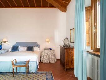 Comfortable Holiday Home In Reggello With Swimming Pool