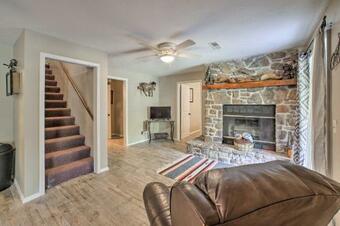 Lakefront Table Rock Home - 2 Porches And Kayaks