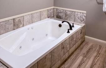 Hotel Inn At Elijah Mclean's