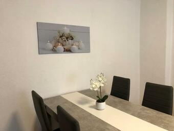 Apartamento G�ste- & Ferienwohnungen In Sonderhausen G�ntherstra�e 25
