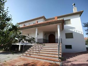Private Villa En Baza