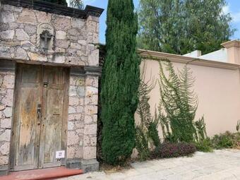 Holt - Magnificent 6br Villa In Malanquin