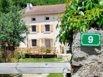 Les Petites Poussi�res