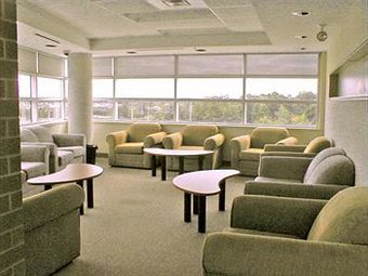 Aparthotel Residence & Conference Centre - Oshawa