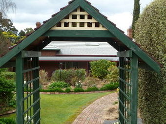 Donalea Bed And Breakfast & Riverview Apartment