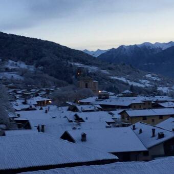 Borno, Appartamento Nel Centro Del Paese