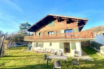 Apartamento Sobnb Bonne- Appartement Dans Maison Avec Magnifique Vue