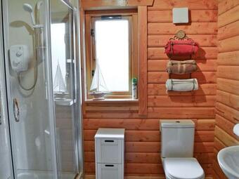 Bonnie View Lodge, Gorgeous Wood Cabin With Castle And River View