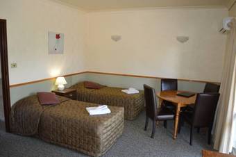 Australian Homestead Motor Lodge