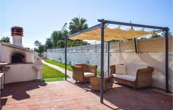 Beautiful Home In Falerna Marina With 4 Bedrooms