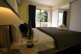 Hamilton Town House Motel