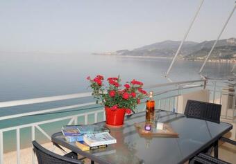 Akrata Seafront Apartments