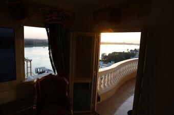 Apartamento Maadi, Direct Nile River View From All Rooms
